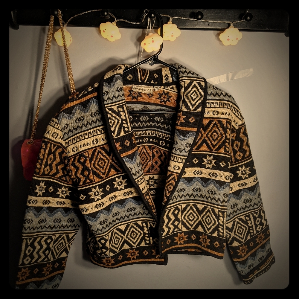 Cropped woven jacket.